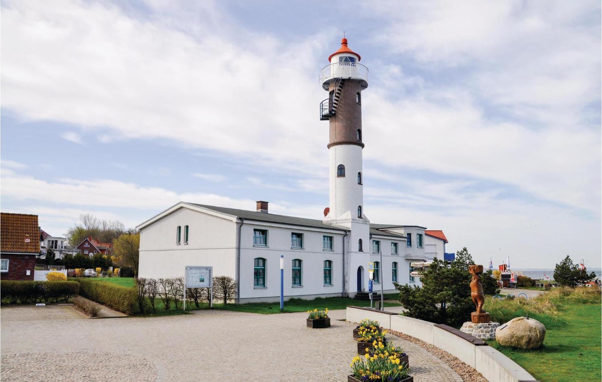 Nice Home In Insel Poel With House Sea View Екстер'єр фото